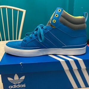 Adidas Vibrant Blue Sneakers with Gray and Yellow Highlights